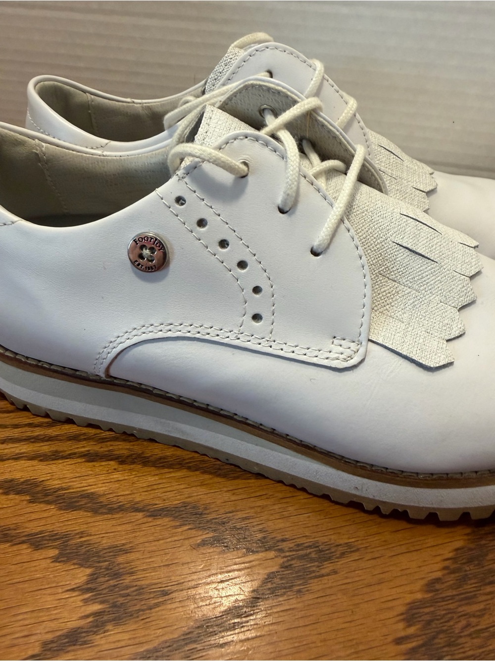 Footjoy golf shoes woman’s classic White Lace-Up Oxford Shoe with Fringe Kiltie - Picture 7 of 13